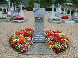 Monument aux morts du Carré militaire - Cimetière de Soisy