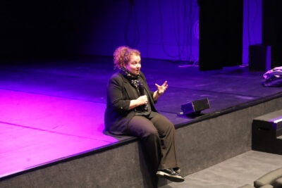 Suivi d'une conférence avec Zahia Ziouani, la cheffe d' orchestre de l'ensemble symphonique "Divertimento" - Agrandir l'image 7 sur 11, fenêtre modale