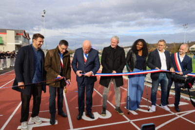 Vincent Clerc, Emmanuel Petit et Muriel Hurtis en compagnie de Philippe Feugère, maire d'Andilly, de Luc Strehaiano, Maire de Soisy-sous-Montmorency, de Patrick Karam et de Thierry Brun, maire de Margency - Agrandir l'image 2 sur 12, fenêtre modale