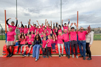 Muriel Hurtis en compagnie des athlètes de l'ACSAM Athlétisme - Agrandir l'image 6 sur 12, fenêtre modale