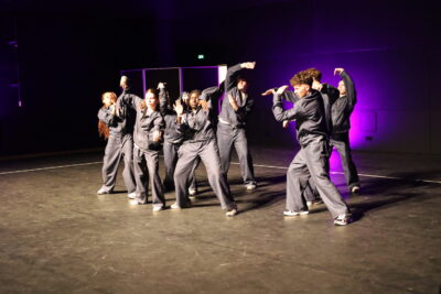 Agrandir l'image 45 sur 84, fenêtre modale